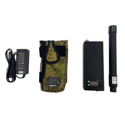 เครื่องกดดันที่ใส่ได้ แบนด์หนึ่ง 700-1020mhz 40W การเพิ่มสูงและ IP68 อุปกรณ์ป้องกันน้ํา FPV